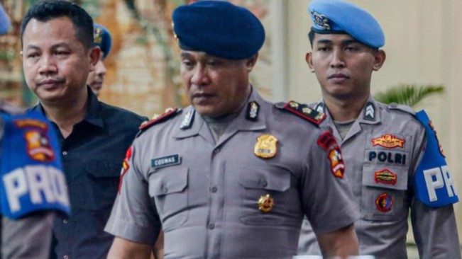 Kompol Cosmas Kaju Gae dipecat. [Instagram]